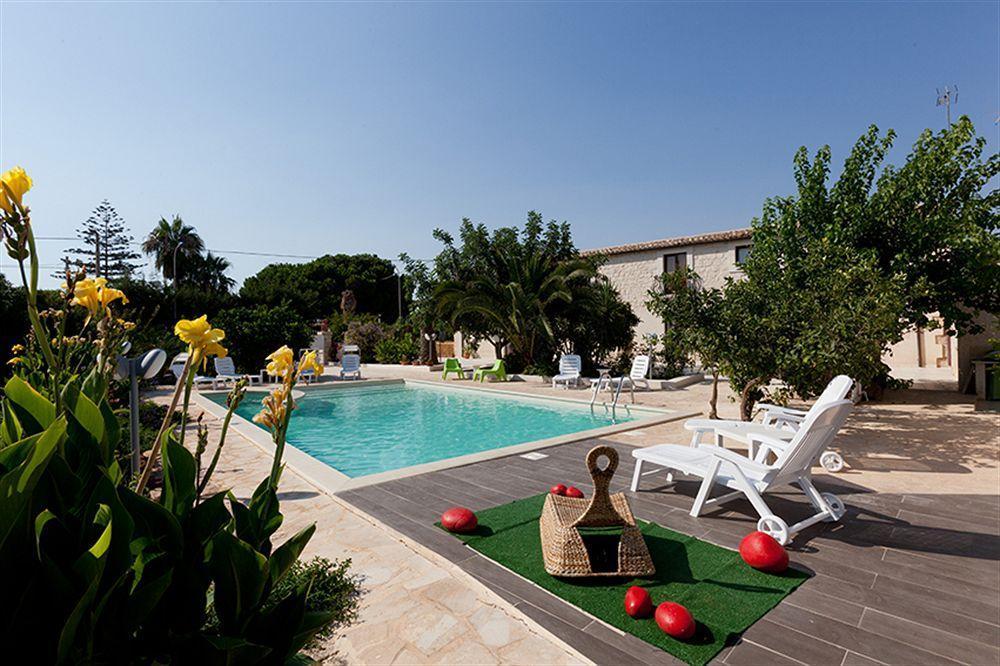 Villa U Marchisi B&B Шикли Экстерьер фото